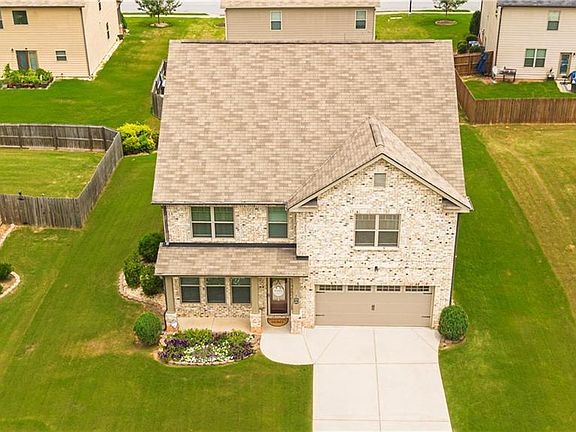 2nd image of 1210 Brookstone Cir