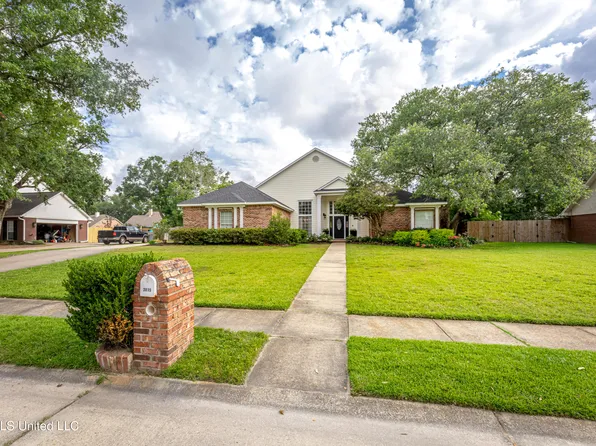 3815 Cabildo Pl, Ocean Springs, MS 39564