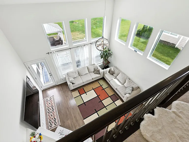 5497 Mercier St — Photo 23