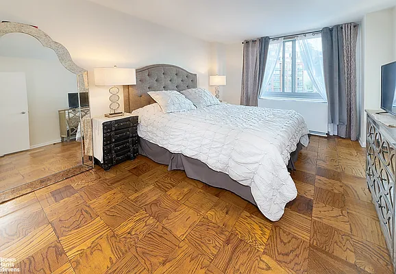 Rented by Brown Harris Stevens | media 7