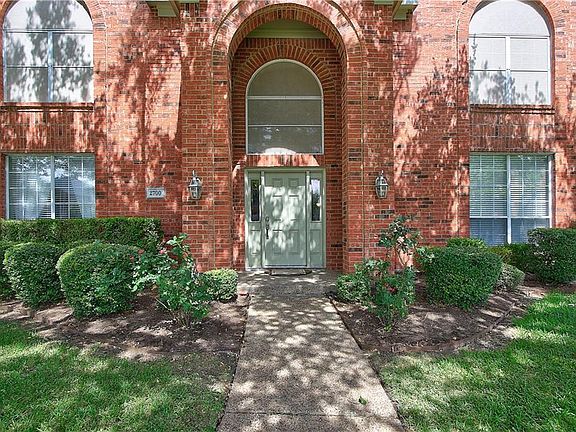 5th image of 2700 Wickham Ct