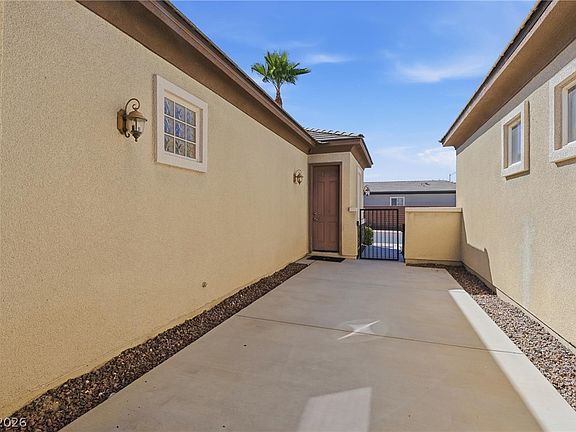 4th image of 3817 Cackling Goose Dr