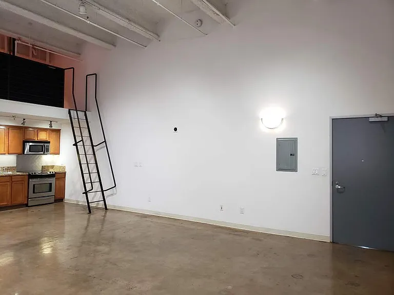 The Reserve Lofts — Photo 45