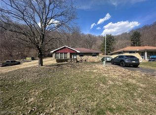 4961 Kings Creek Rd, Weirton, WV 26062