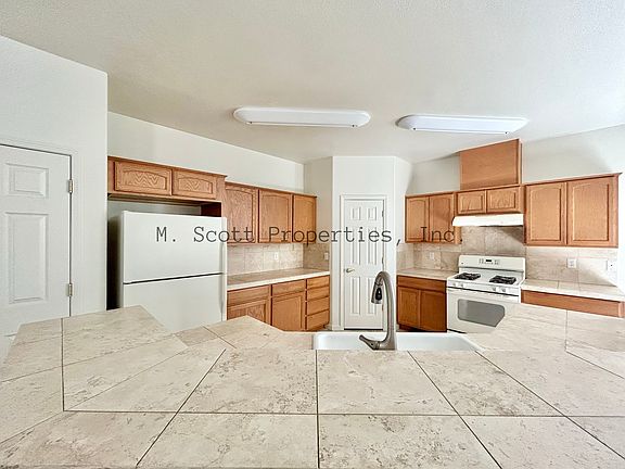 5th image of 1040 Aspen Grove Cir