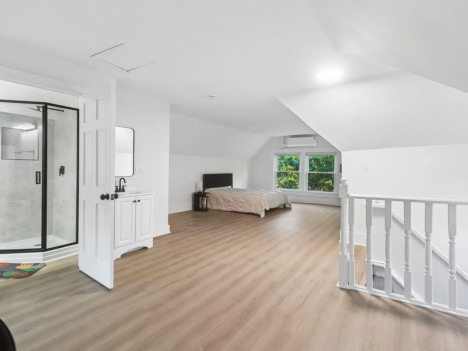 4 bed, 3.0 bath, 2600 sqft, $1,183 — Photo 3
