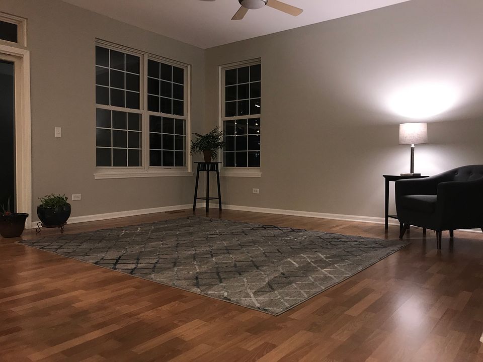 1st image of 953 W Cambridge Ct