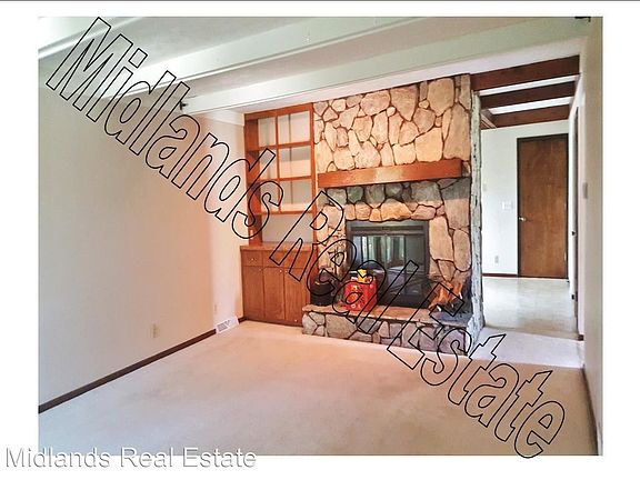 5th image of 6805 S 125th Cir