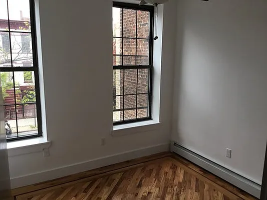 Rented by Evergreen Apartments BK | media 4