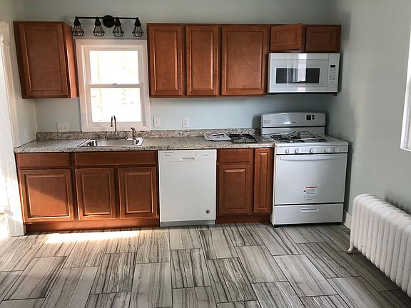 Newly Remodeled Kitchen