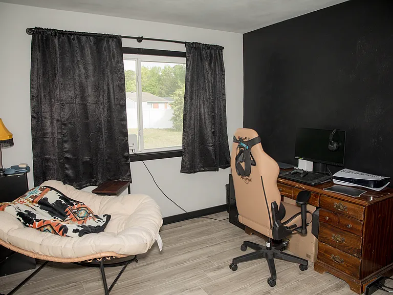 7 Lake Forest Ct — Photo 10