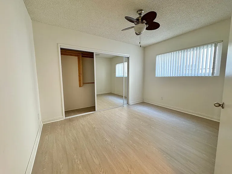 pac126 — Photo 16