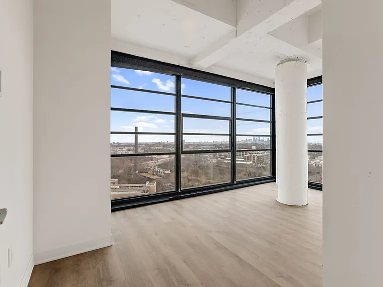 The Tower at Henry — Photo 128