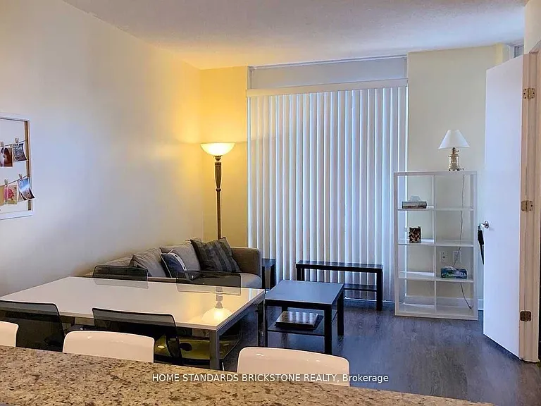85 Bloor St E #908 — Photo 8