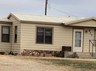 912 N Maddox Ave, Dumas, TX 79029