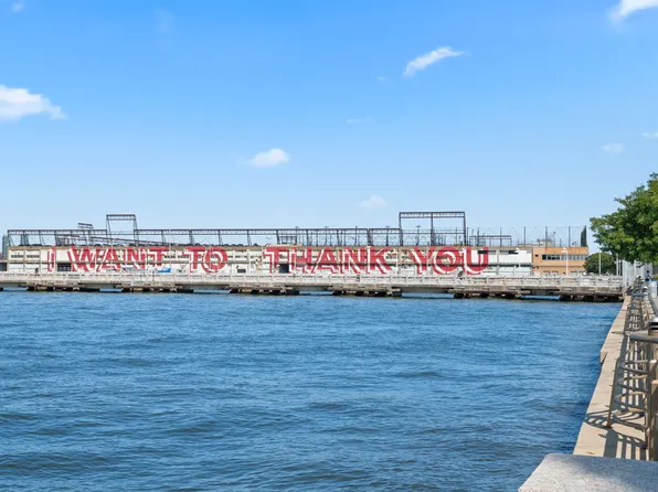 129 Duane Street image 14 of 15