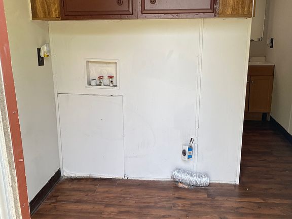 5th image of 8897 N Farm Road 137