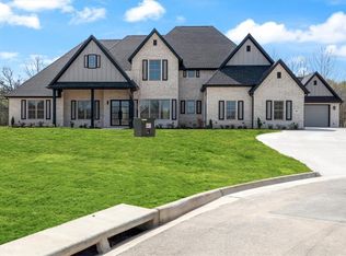 301 NE Meadowgreen St, Bentonville, AR 72712