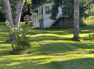 5152 Aurora Dr, Brooklyn, IA 52211