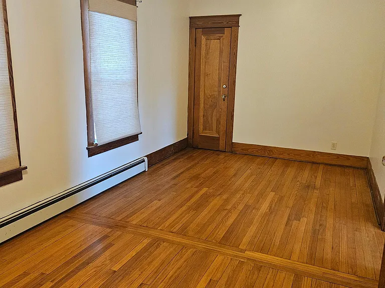 1776 Avenue H — Photo 8