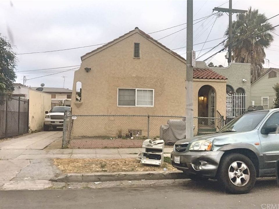 2nd image of 4560 Rosewood Ave