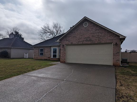 2nd image of 1417 Bens View Ct