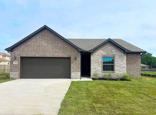 2105 Briarwood Dr, Bridgeport, TX 76426