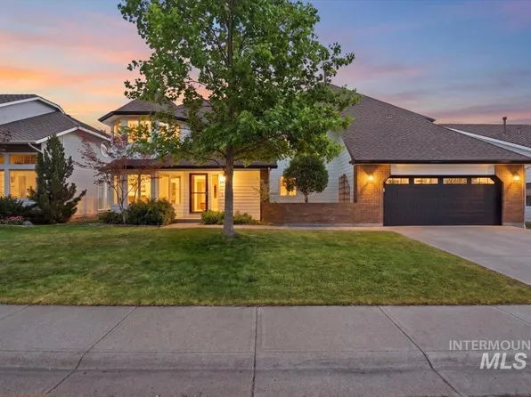 387 E Fairbrook Dr, Boise, ID 83706