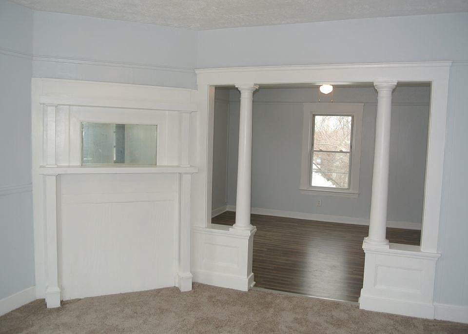 1st image of 2220 W 53rd St #Up