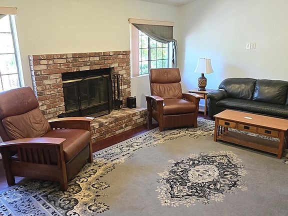 3rd image of 509 Colbert Dr