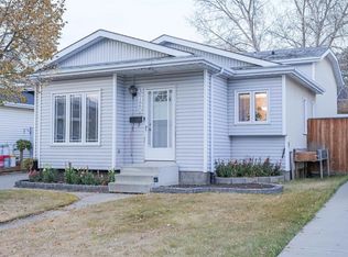 3720 25th Ave NW, Edmonton, AB T6L4M4