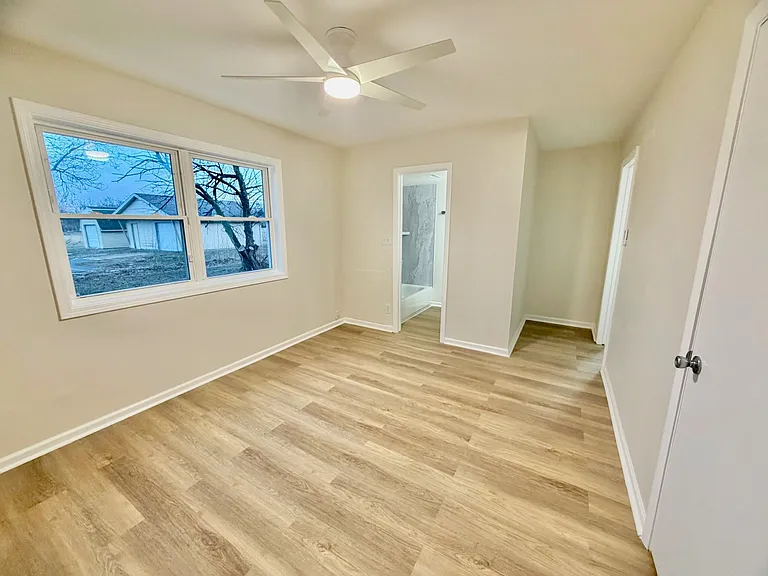 Sherwood Forest Apartments — Photo 45
