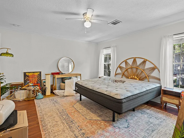 114 Cedar St — Photo 25