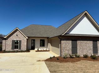 123 Ashby Ridge Dr, Canton, MS 39046