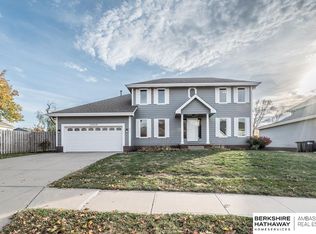 15959 Madison St, Omaha, NE 68135