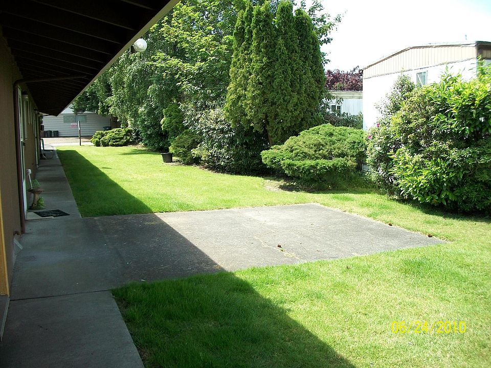 1st image of 1015 138th St S #8