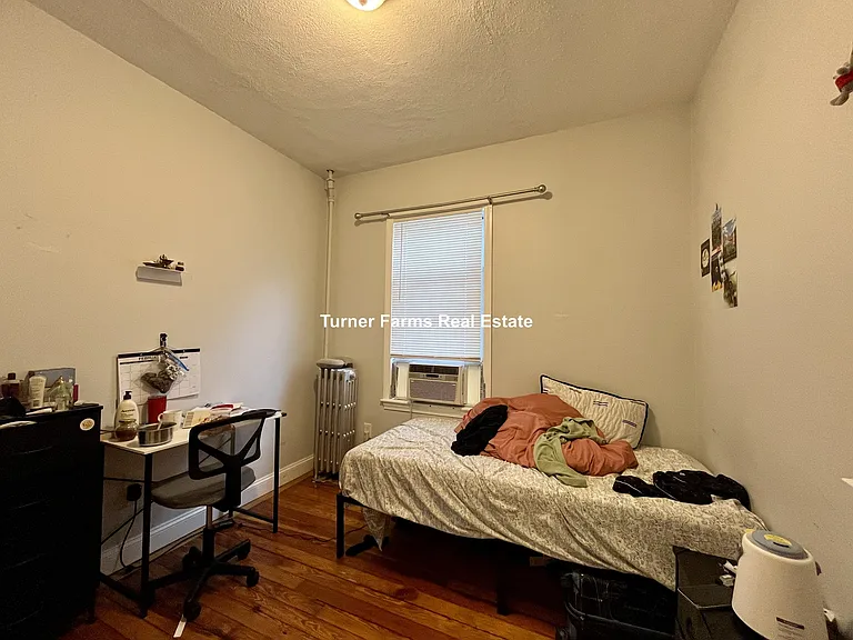 114 Thornton St #2 — Photo 7