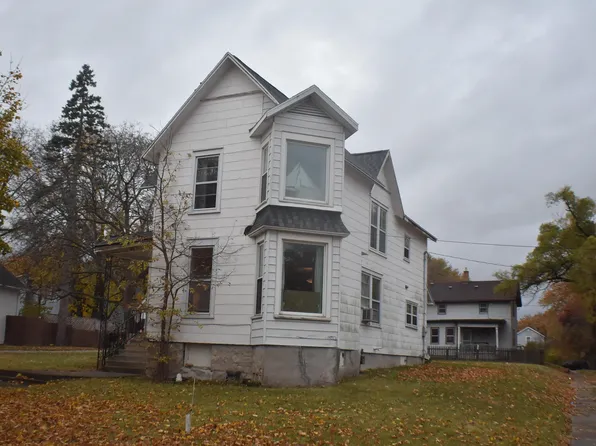 216 Bluff St, Beloit, WI 53511