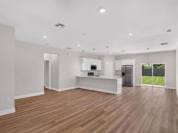 2nd image of 16878 SW 40TH CIRCLE