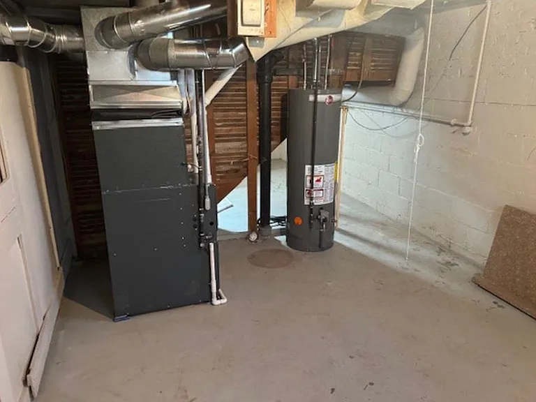 615 Garfield St — Photo 14