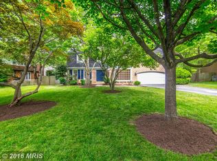 9327 Boothe St, Alexandria, VA 22309