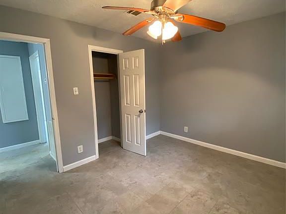 4th image of 214 Avenue F