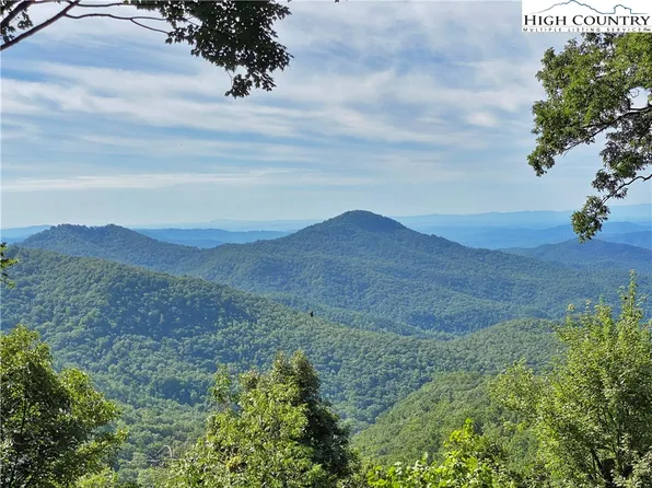 455 Dogwood Lane, Blowing Rock, NC 28605