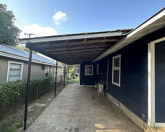 3rd image of 479 Avenue J