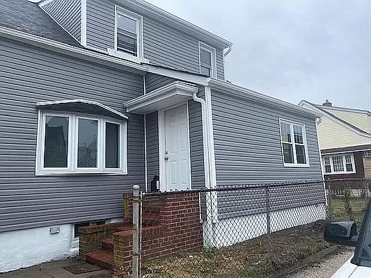 1st image of 33 Garland Ct