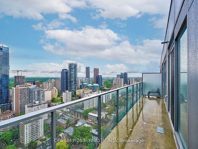 50 Wellesley St E #4002 — Photo 1