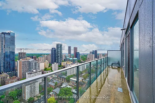50 Wellesley St E #4002 Photo 1