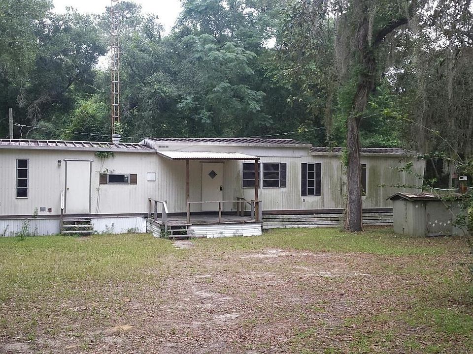 1st image of 17343 NE 37th St