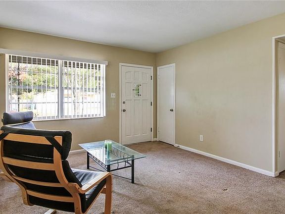 5th image of 11310 Hamner Ave