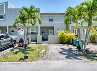 9040 SW 203rd Ter, Cutler Bay, FL 33189